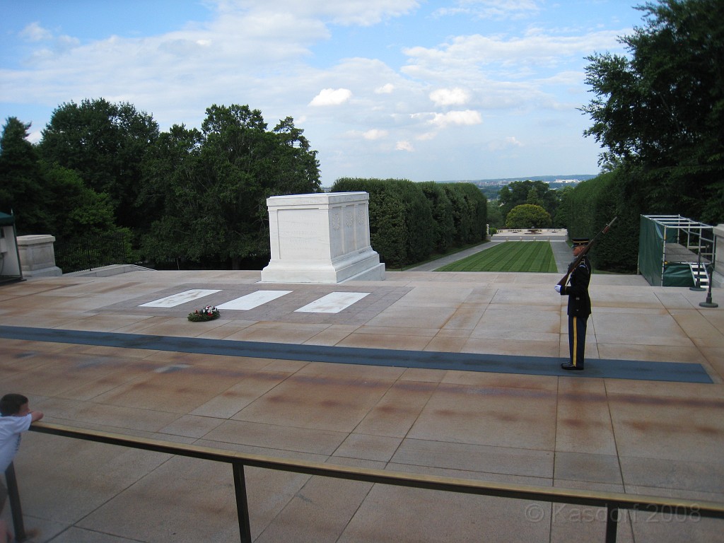 Wash DC 2009 2705.jpg - The tomb of the unknows.